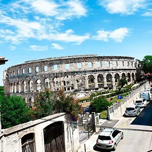  Appartement Colosseum View